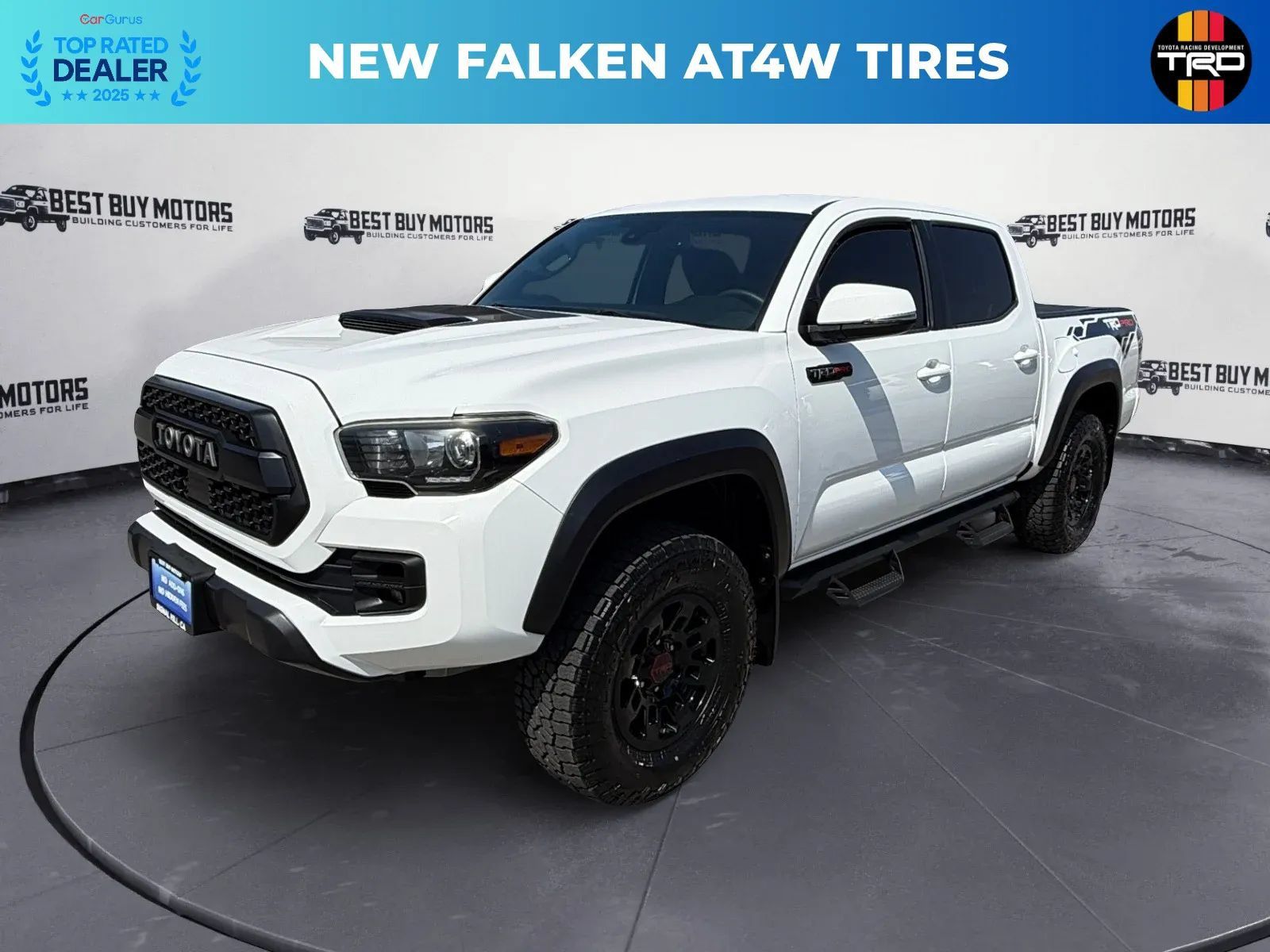 Used 2018 Toyota Tacoma TRD Pro AWD/4WD image 3