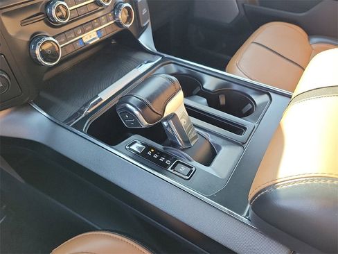 Used 2023 Ford F150 Platinum image 15