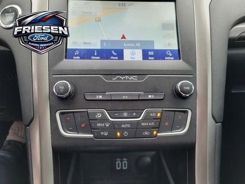 Used 2020 Ford Fusion SEL image 22