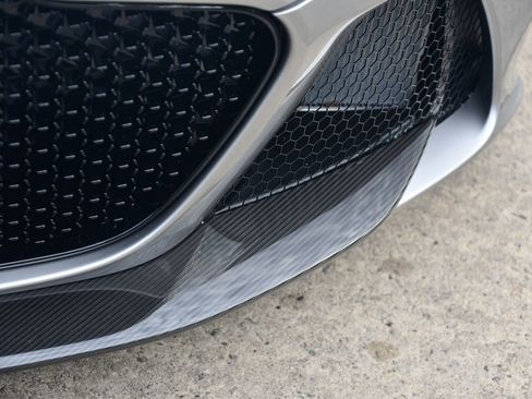 Used 2023 Aston Martin DBS Coupe RWD image 13