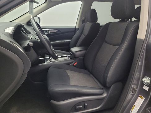 Used 2019 Nissan Pathfinder SV image 17