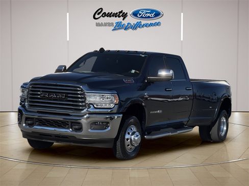 Used 2022 RAM 3500 Limited image 2