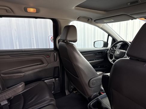 Used 2018 Honda Odyssey EX-L image 46