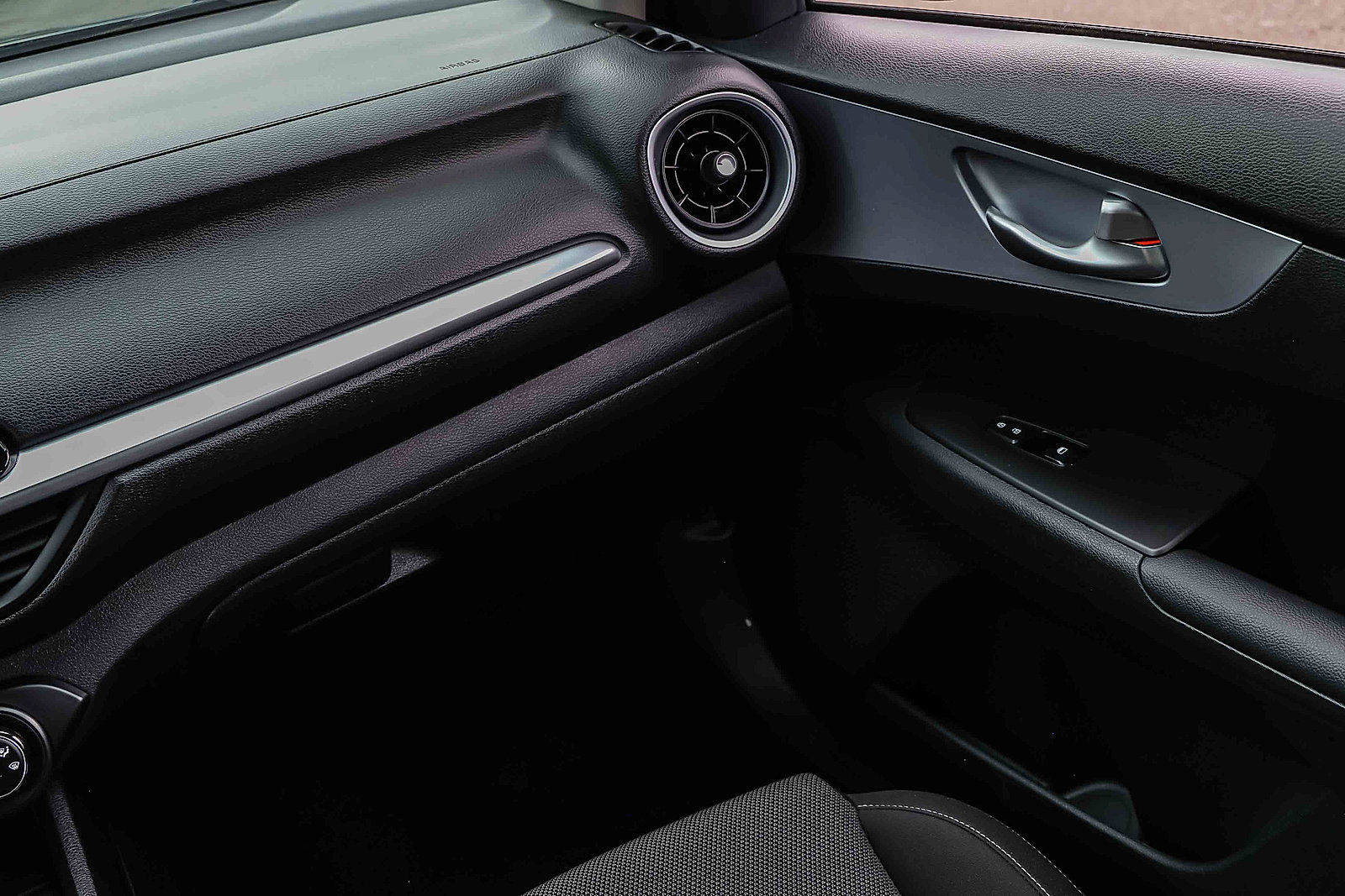 Certified 2024 Kia Forte LXS w/ LXS Technology Package FWD image 18