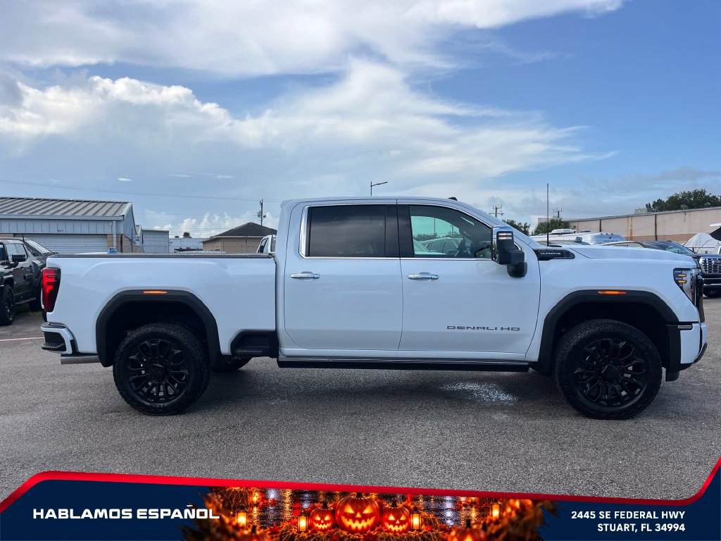 New 2026 GMC Sierra 2500 Denali Ultimate AWD/4WD image 8