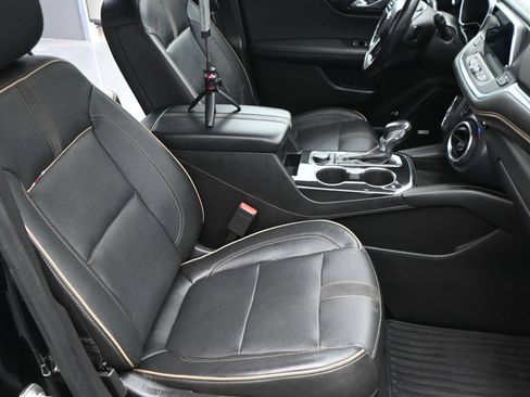 Used 2019 Chevrolet Blazer Premier w/ Sun and Wheels Package AWD/4WD image 6