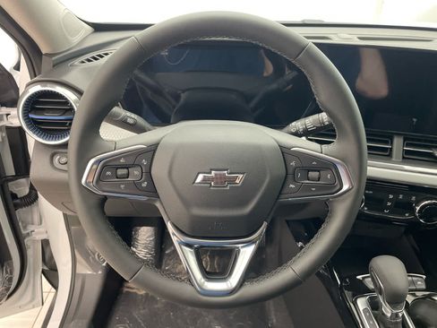 New 2026 Chevrolet Trax LT w/ Driver Confidence Package FWD image 10