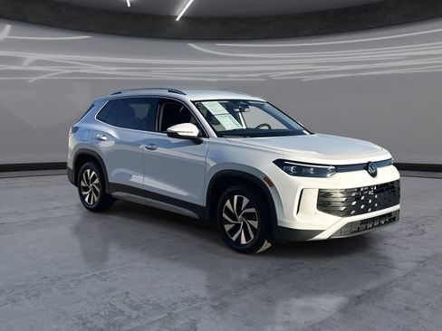 Certified 2026 Volkswagen Tiguan S FWD image 2