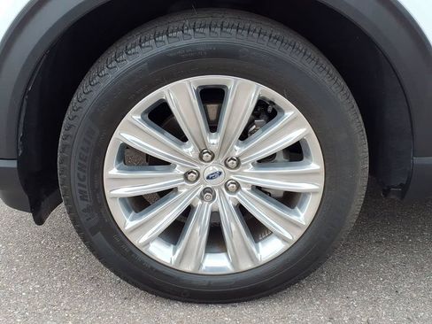 Used 2023 Ford Explorer Limited w/ Limited Technology Package AWD/4WD image 9