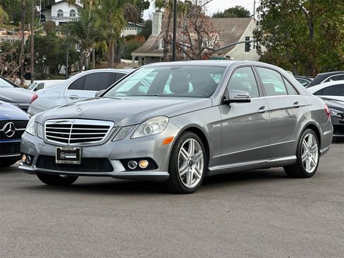 Used 2010 Mercedes-Benz E 550 E 550 image 7
