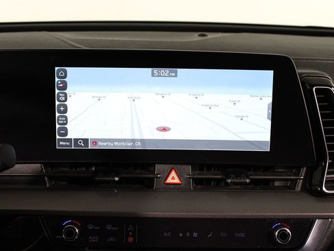 Used 2023 Kia Sportage SX image 9