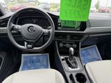 Used 2020 Volkswagen Jetta R-Line image 6