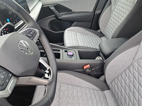 New 2026 Volkswagen Tiguan S image 18