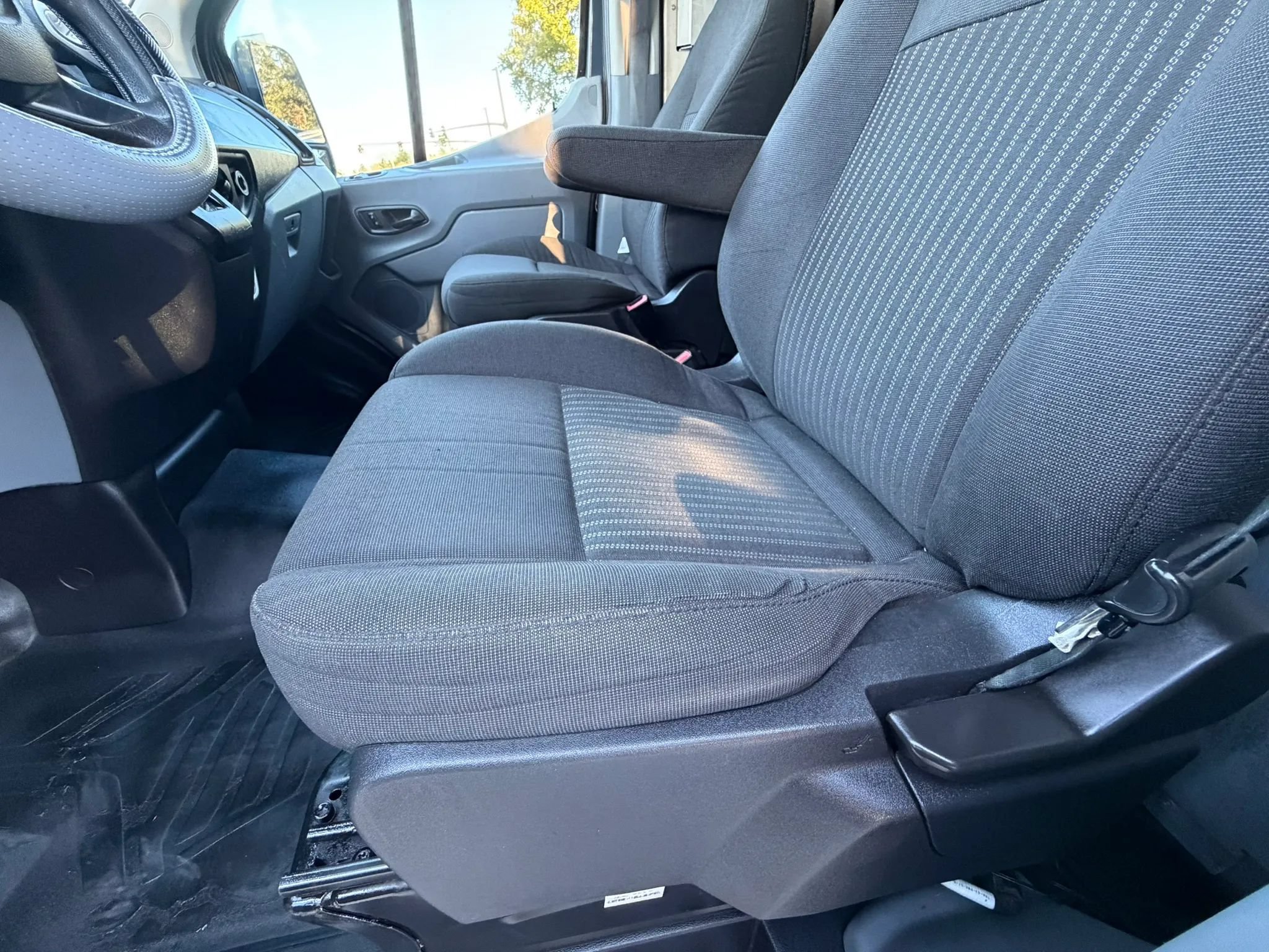 Used 2019 Ford Transit 250 148 High Roof Extended RWD image 13