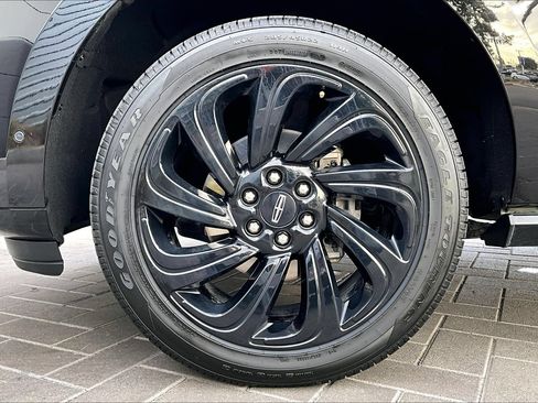 Used 2022 Lincoln Navigator Reserve RWD image 8