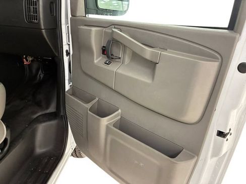 Certified 2021 GMC Savana 2500 w/ Driver Convenience Package RWD image 14