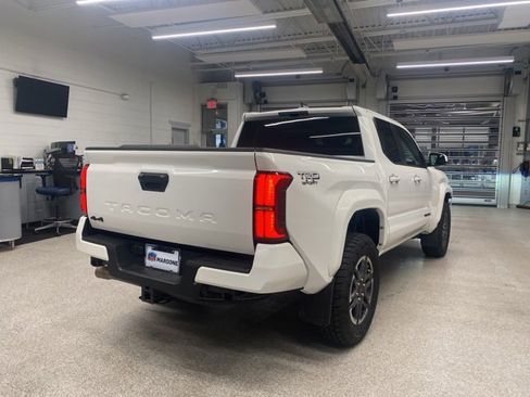 Used 2024 Toyota Tacoma TRD Sport image 6