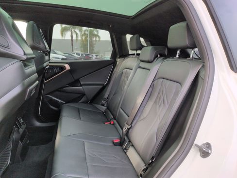 Used 2025 BMW X3 xDrive30i w/ Convenience Package image 30