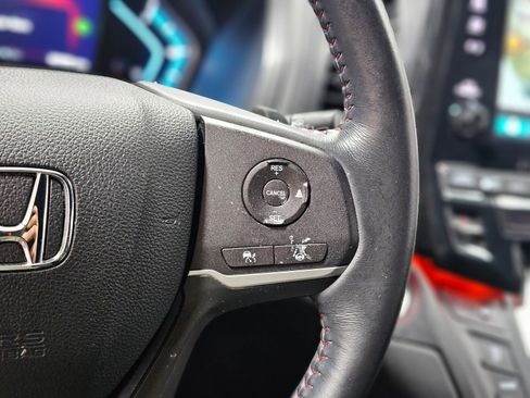 Used 2023 Honda Odyssey Sport image 14