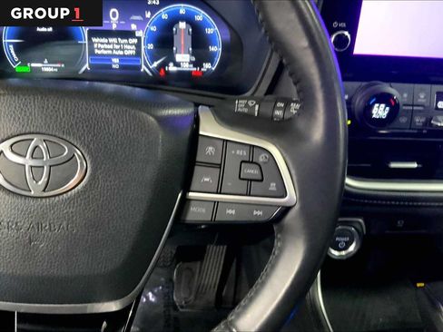 Used 2024 Toyota Grand Highlander AWD Hybrid image 25