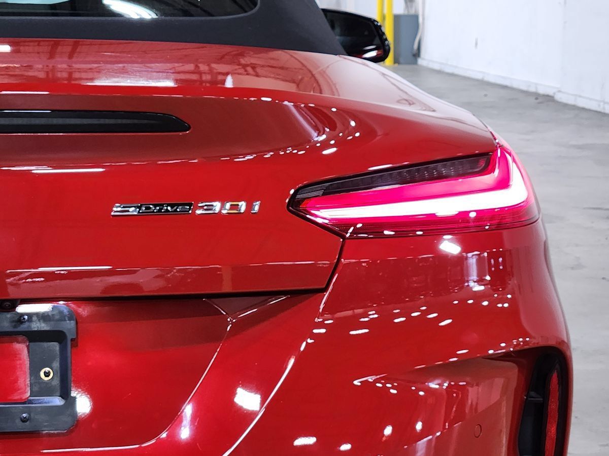 Used 2024 BMW Z4 sDrive30i w/ Premium Package RWD image 23