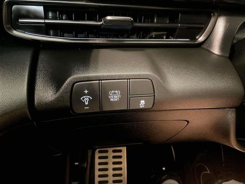 Certified 2025 Hyundai Elantra SEL FWD image 25