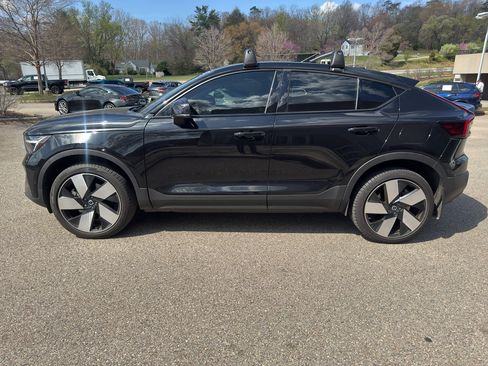 Used 2023 Volvo C40 P8 Recharge Ultimate AWD/4WD image 6