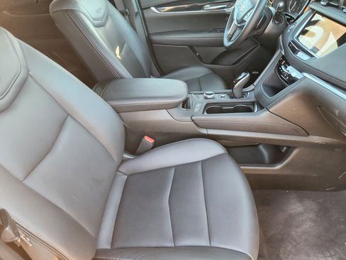 Certified 2025 Cadillac XT5 Premium Luxury image 14