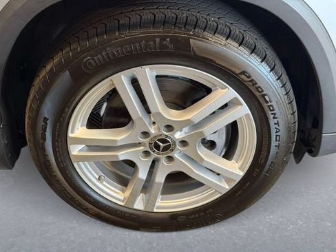 Certified 2023 Mercedes-Benz GLA 250 4MATIC image 8