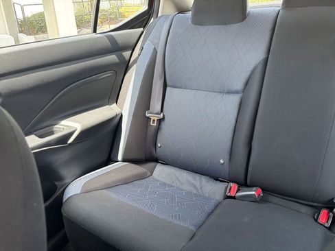Used 2025 Nissan Versa SV FWD image 37
