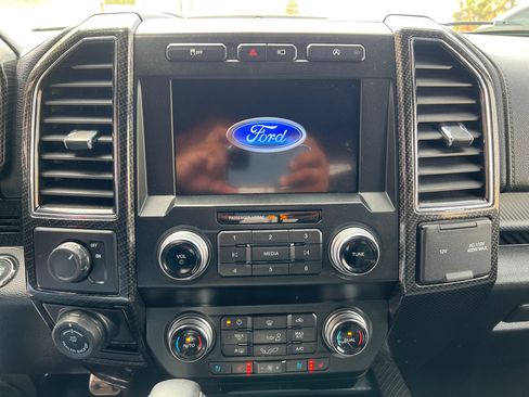 Used 2019 Ford F150 Lariat w/ Equipment Group 502A Luxury image 26