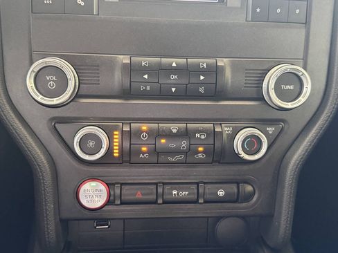 Used 2019 Ford Mustang GT RWD image 12