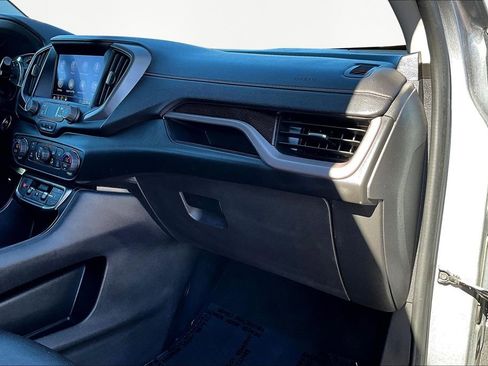 Used 2023 GMC Terrain AT4 image 16