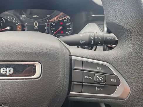 Used 2023 Jeep Compass Sport AWD/4WD image 23