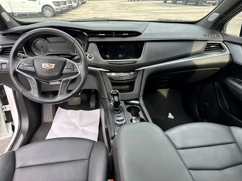 Used 2024 Cadillac XT5 Premium Luxury AWD/4WD image 15