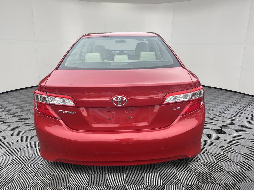 Used 2012 Toyota Camry LE FWD image 9