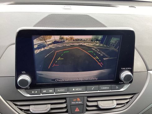 Used 2025 Nissan Altima 2.5 SR image 16