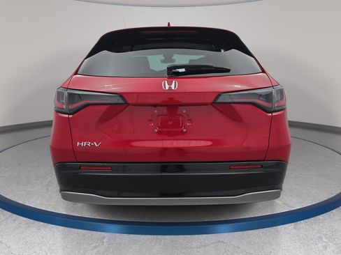 Used 2025 Honda HR-V EX-L image 6