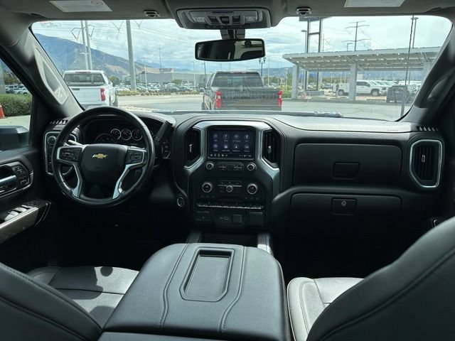 Used 2022 Chevrolet Silverado 3500 LTZ w/ LTZ Plus Package AWD/4WD image 34