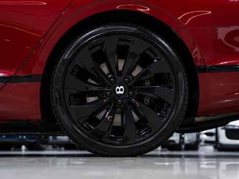 Used 2022 Bentley Flying Spur V8 image 12