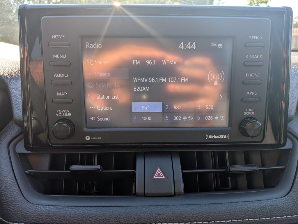 Used 2021 Toyota RAV4 LE FWD image 18