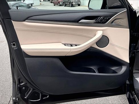 Used 2024 BMW X4 M40i w/ Premium Package image 22