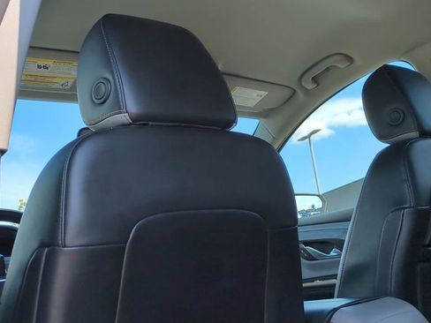 Used 2018 GMC Terrain SLT image 21