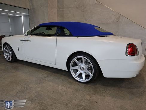 Used 2020 Rolls-Royce Dawn image 5