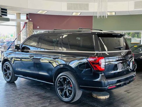 Used 2022 Ford Expedition Limited w/ Equipment Group 304A AWD/4WD image 14