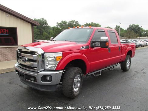 Used 2015 Ford F250 XLT w/ XLT Premium Package AWD/4WD image 2