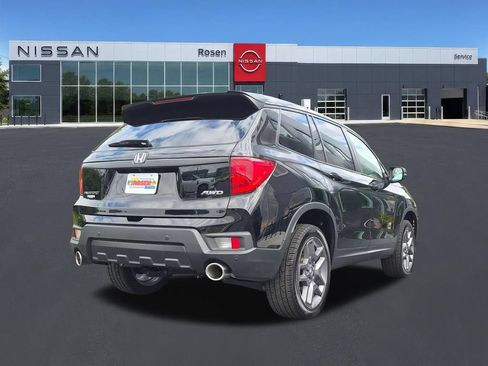 Used 2023 Honda Passport EX-L image 3