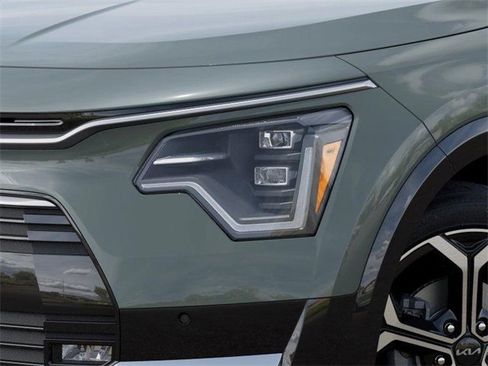 New 2026 Kia Niro SX Touring image 10