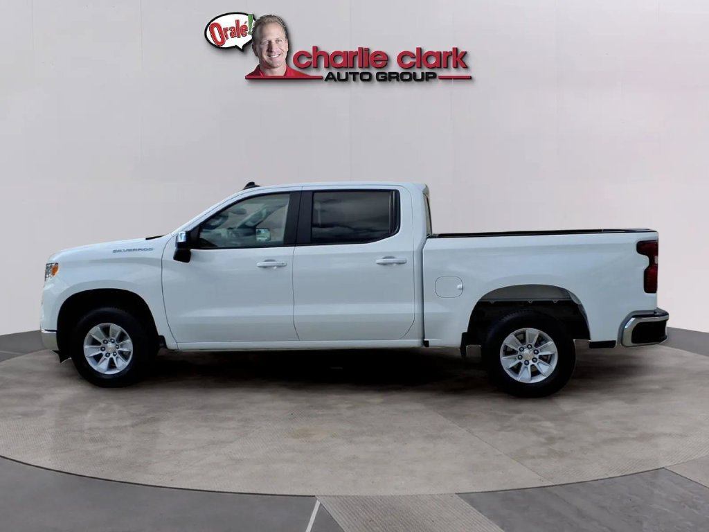 Used 2025 Chevrolet Silverado 1500 LT RWD image 2