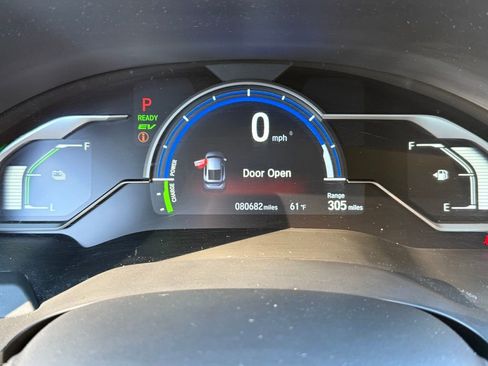 Used 2018 Honda Clarity Touring image 19